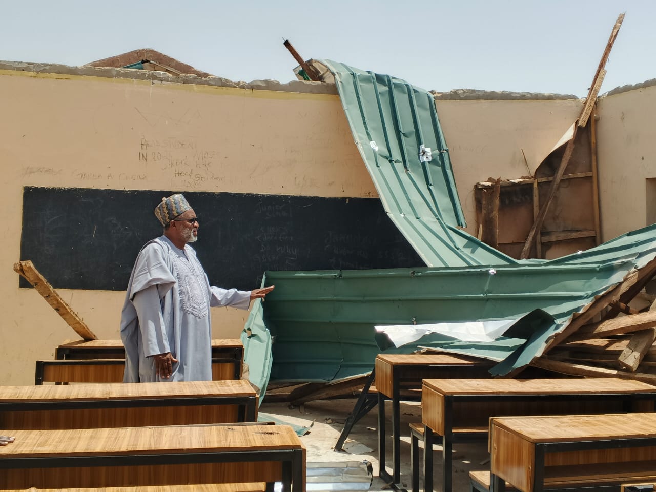 HEAVY RAIN FALL DAMAGE AGILE CLASSROOM BLOCKS, FACILITIES WORTH MILLION NAIRA DESTROYED AT GDSS KADIRA   By Umar Akilu Majeri Dutse